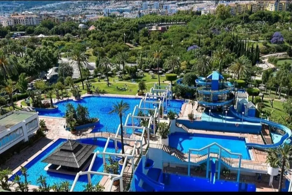 360° Seaview Benalbeach Apartment 贝纳尔马德纳
